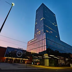 4* Отель Hyperion